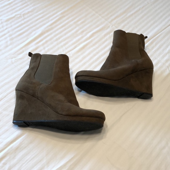 Dolcetta Tracy wedge heel ankle boots booties       Size 6 1/2 Olive Green - Picture 4 of 8